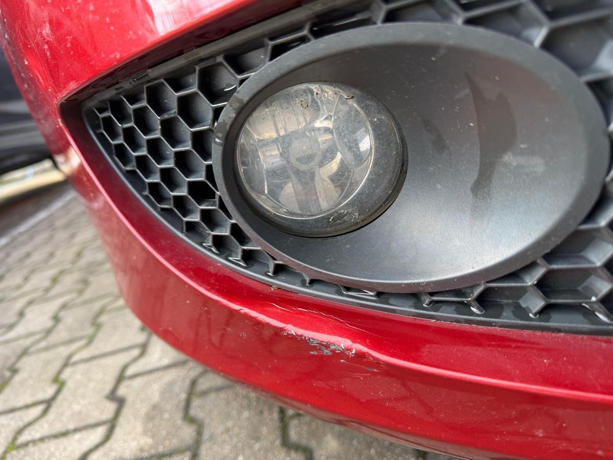 Seat Leon 1P original Sto&szlig;stange Sto&szlig;f&auml;nger vorn LS3X Rojo Rubi Vorfacelift BJ06